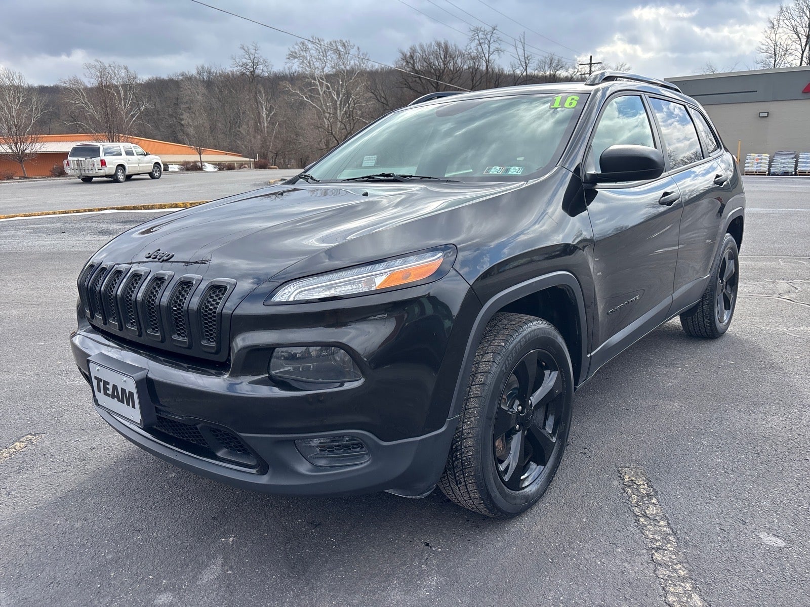 2016 Jeep Cherokee Sport