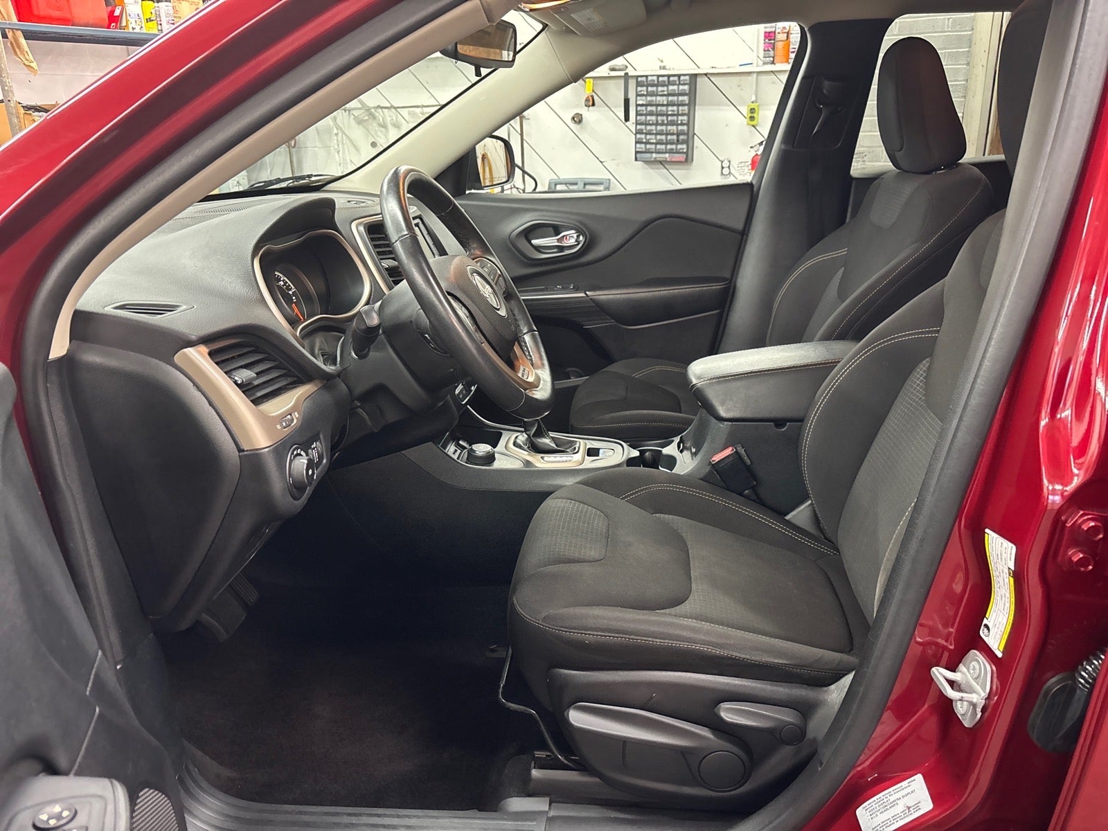 2016 Jeep Cherokee Latitude