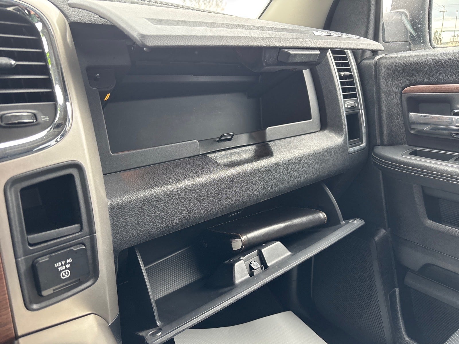 2016 RAM 1500 Laramie