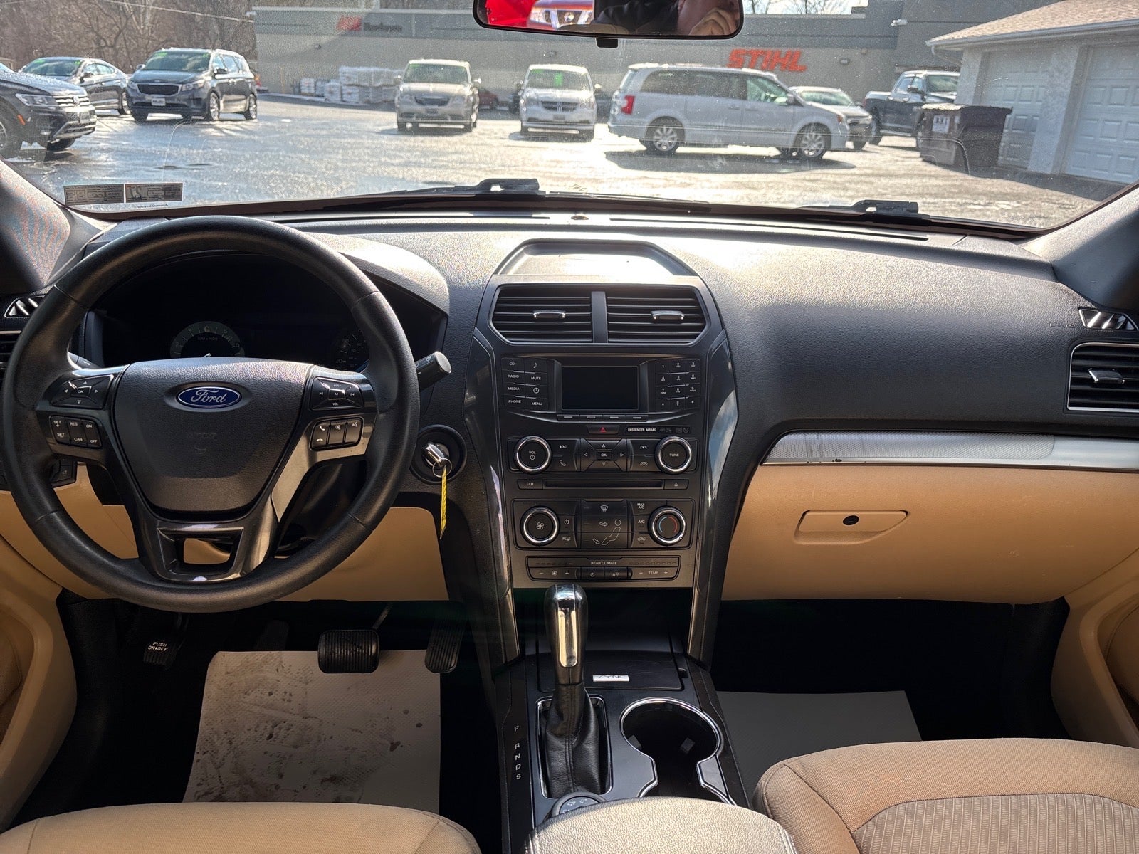 2017 Ford Explorer Base