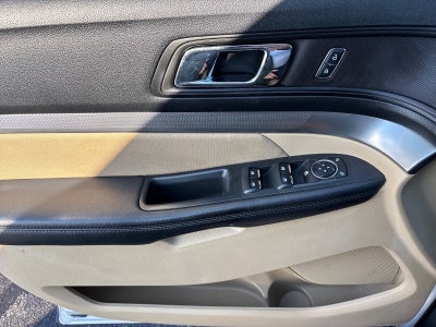 2017 Ford Explorer Base