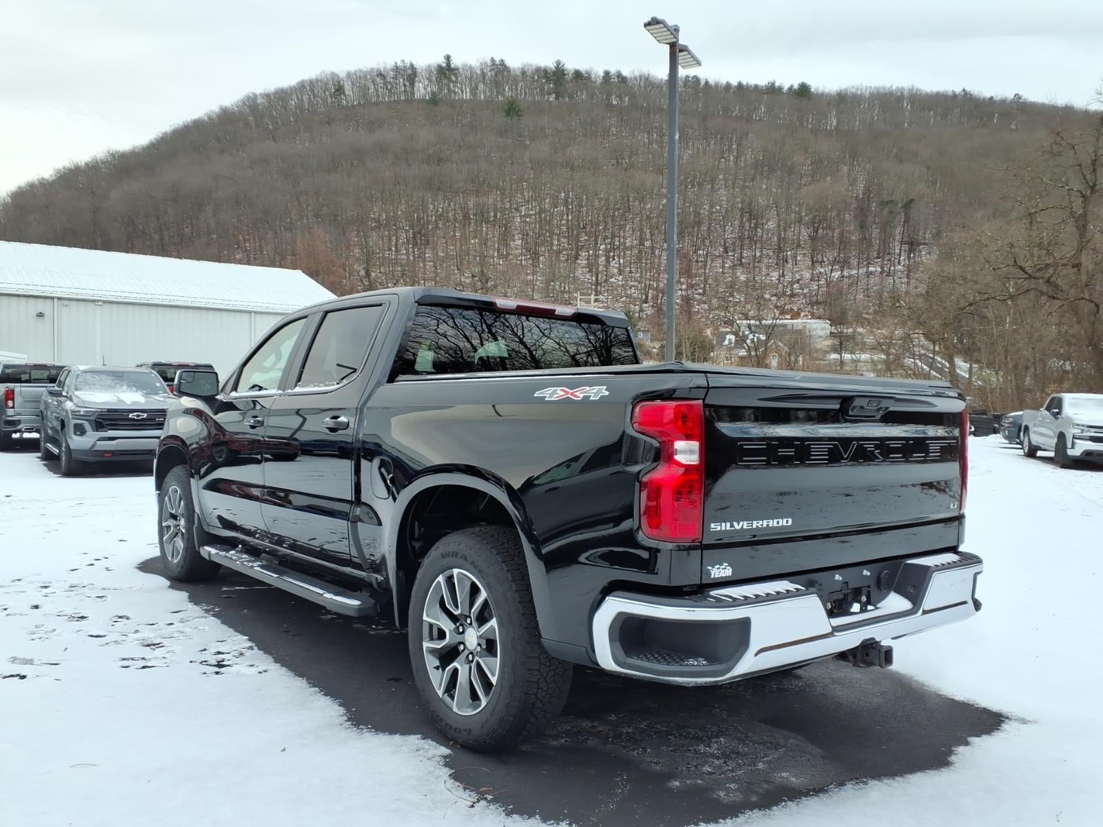 2024 Chevrolet Silverado 1500 LT (2FL)