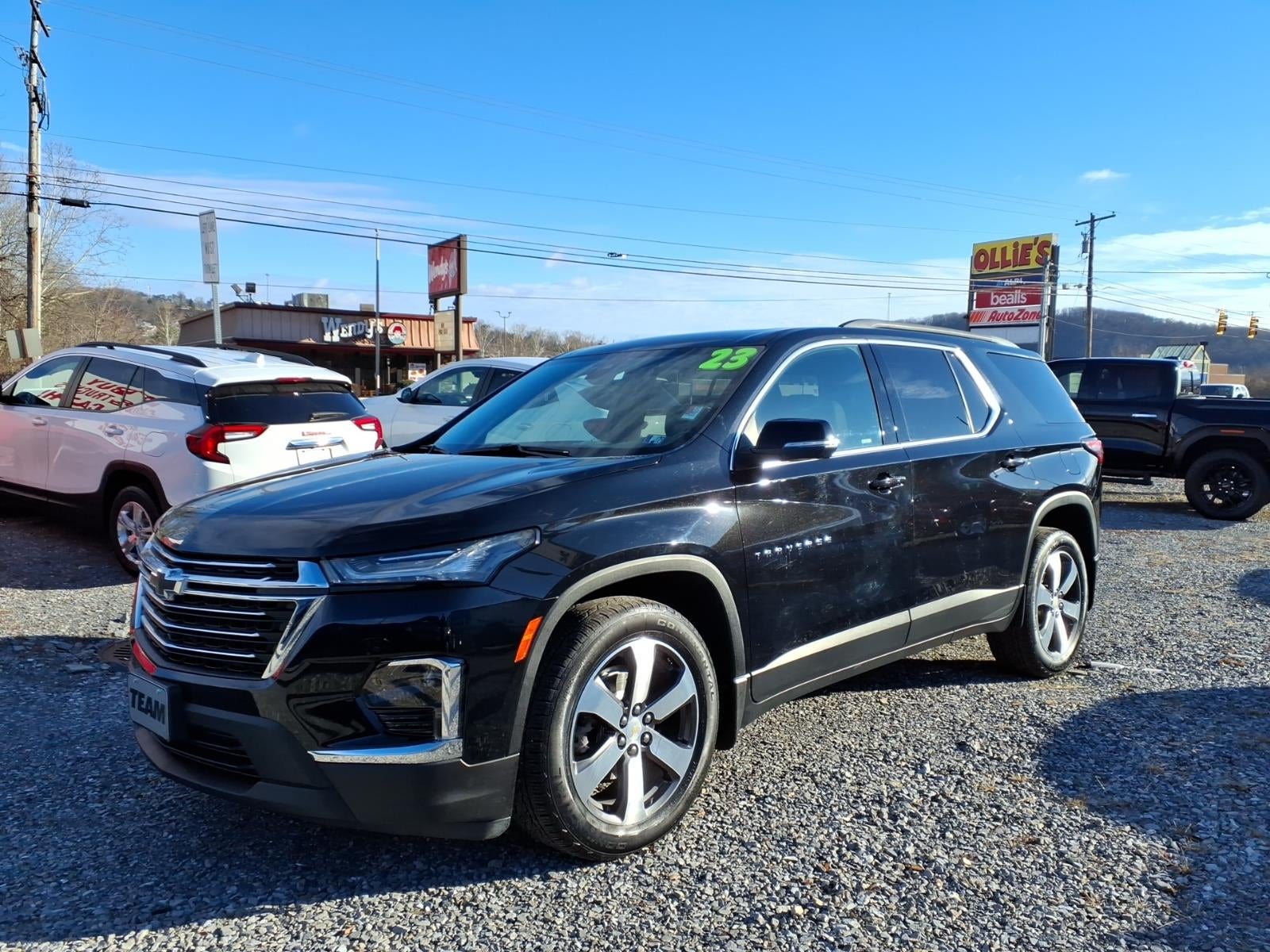 2023 Chevrolet Traverse LT Leather