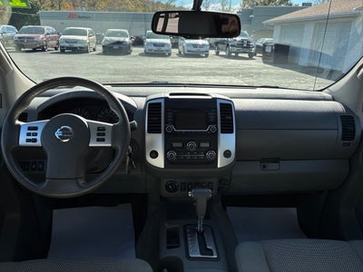 2017 Nissan Frontier SV V6