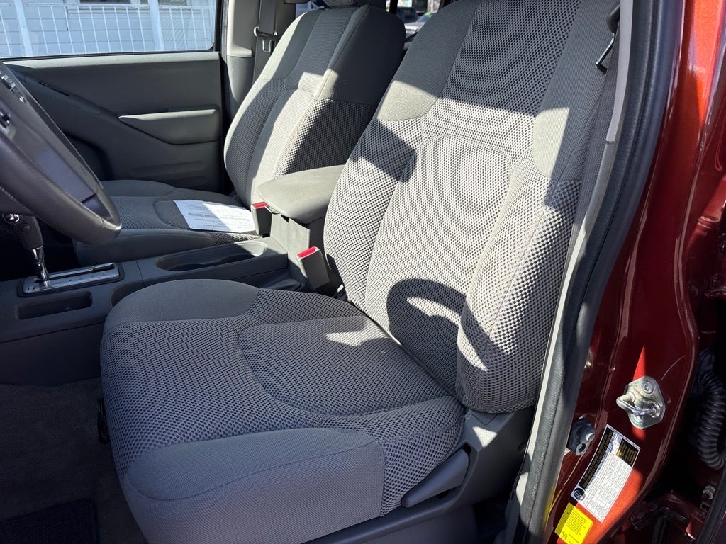 2017 Nissan Frontier SV V6