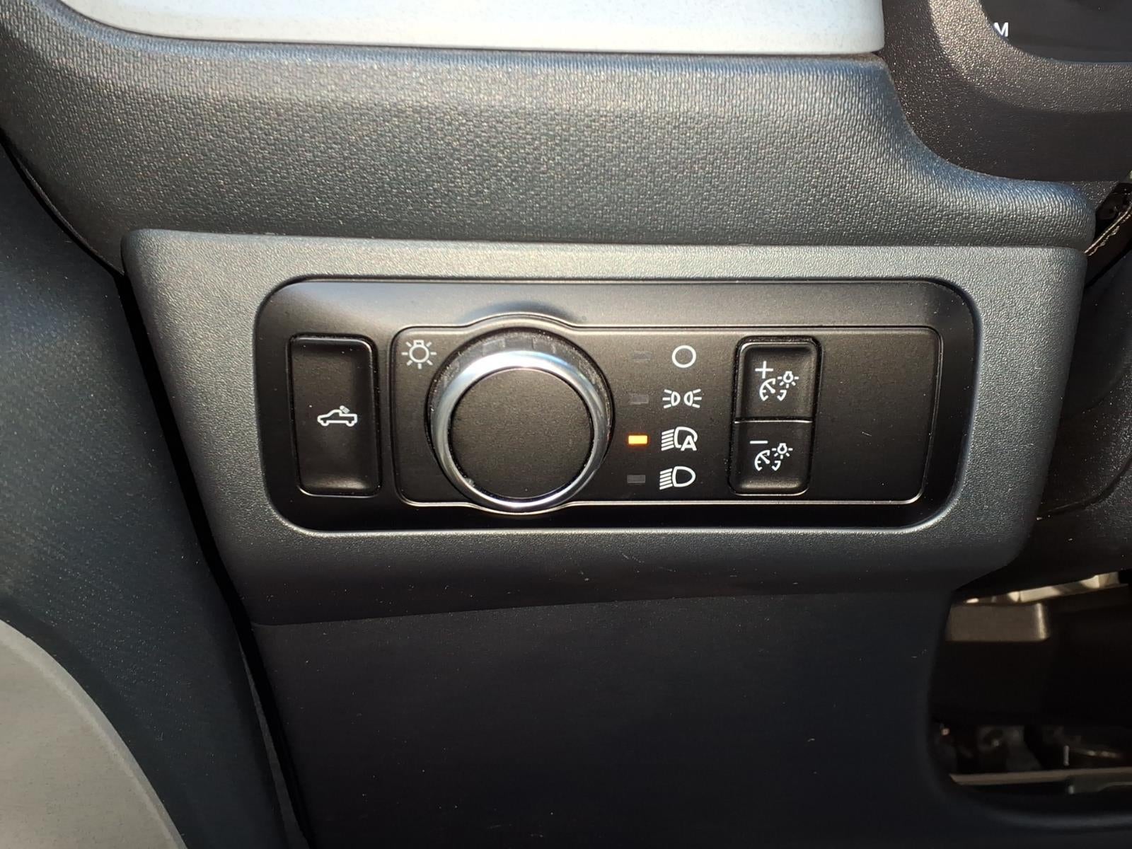 2023 Ford Maverick XL