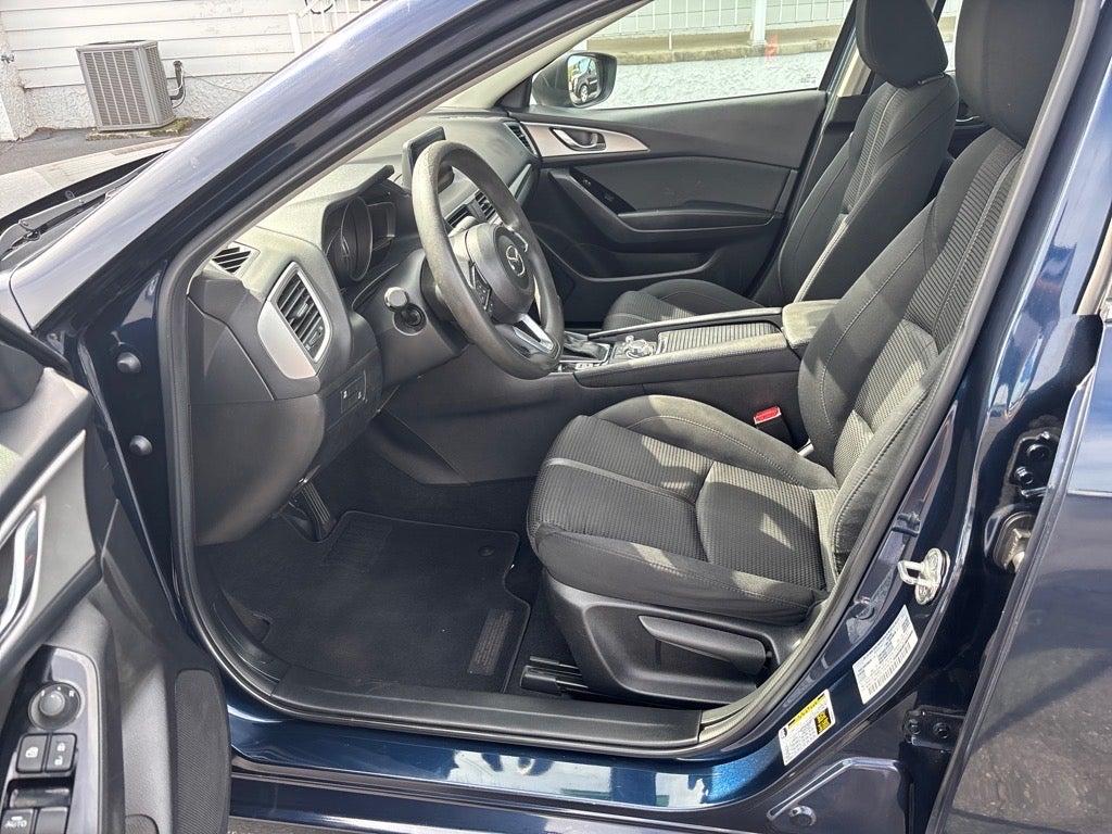 2017 Mazda Mazda3 4-Door Sport