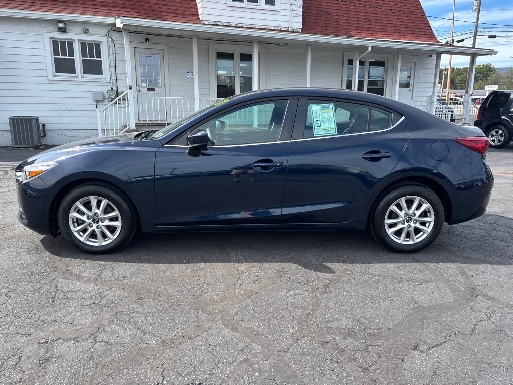 2017 Mazda Mazda3 4-Door Sport