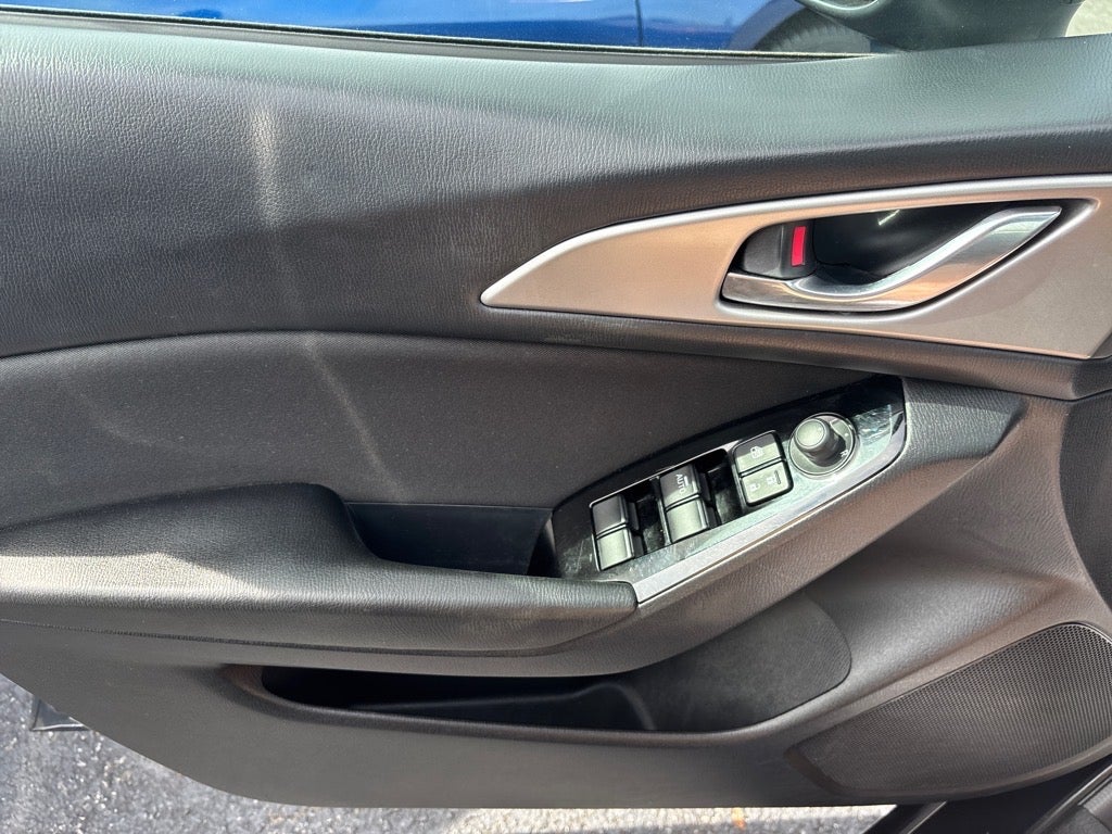 2017 Mazda Mazda3 4-Door Sport