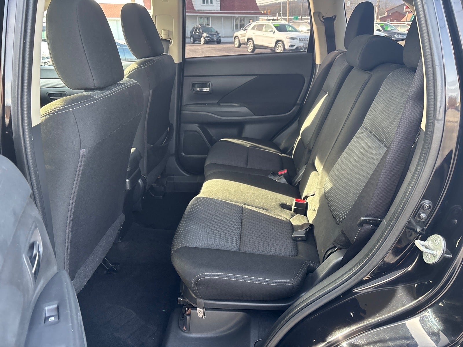 2016 Mitsubishi Outlander SE