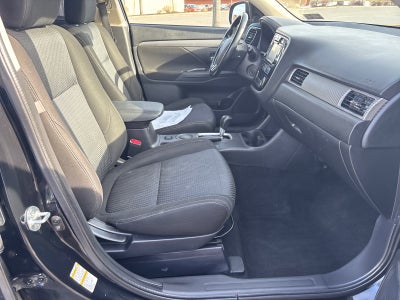 2016 Mitsubishi Outlander SE