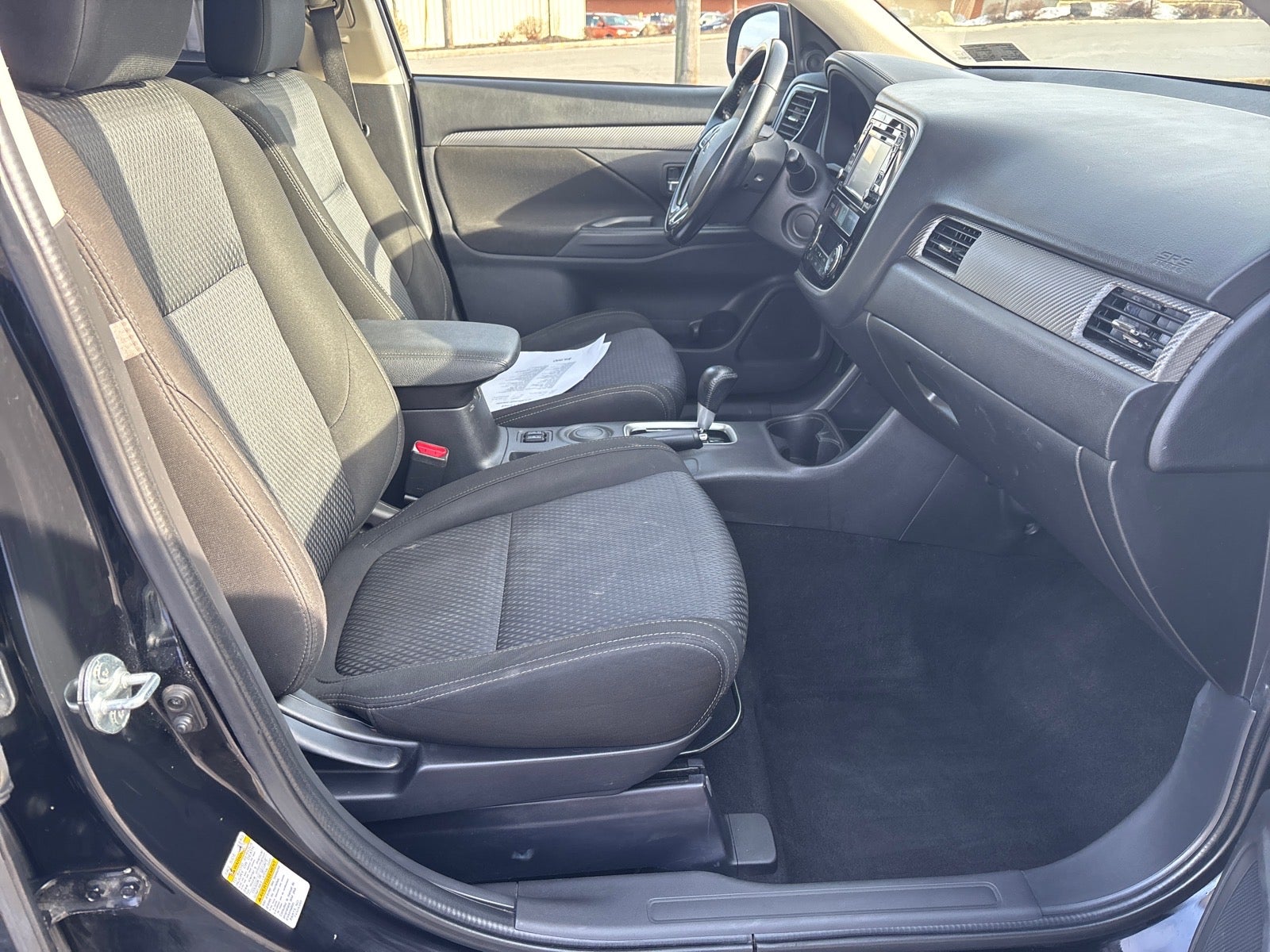 2016 Mitsubishi Outlander SE