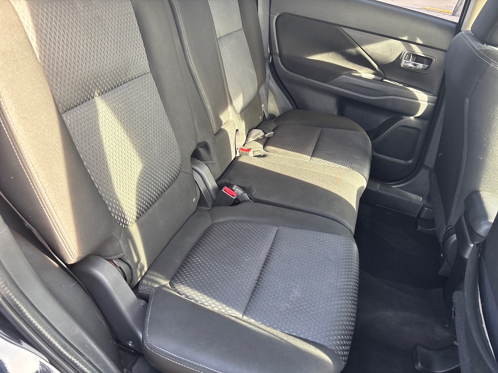 2016 Mitsubishi Outlander SE