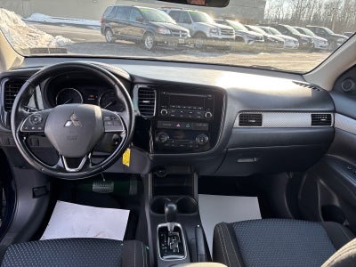 2016 Mitsubishi Outlander SE