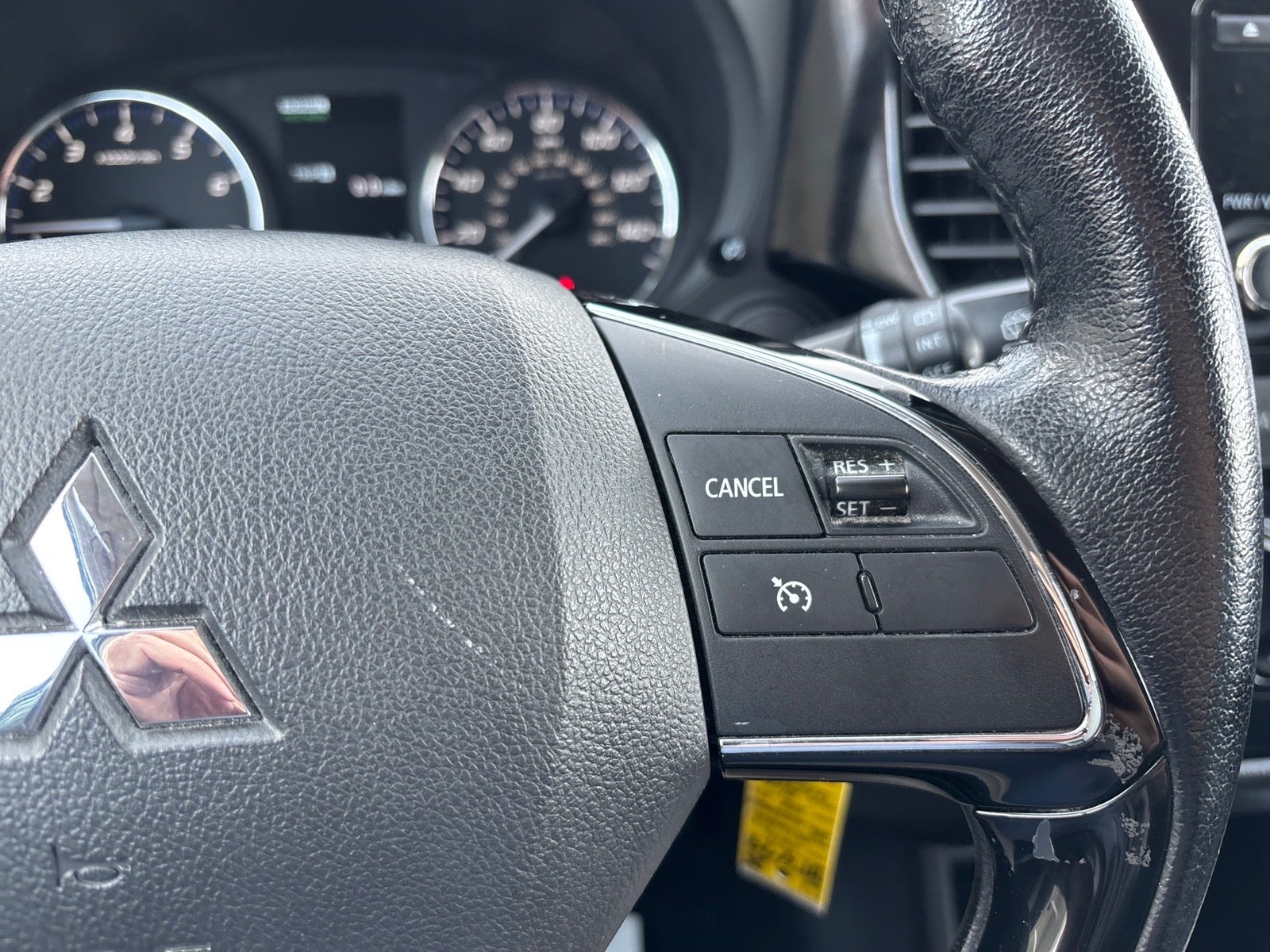 2016 Mitsubishi Outlander SE