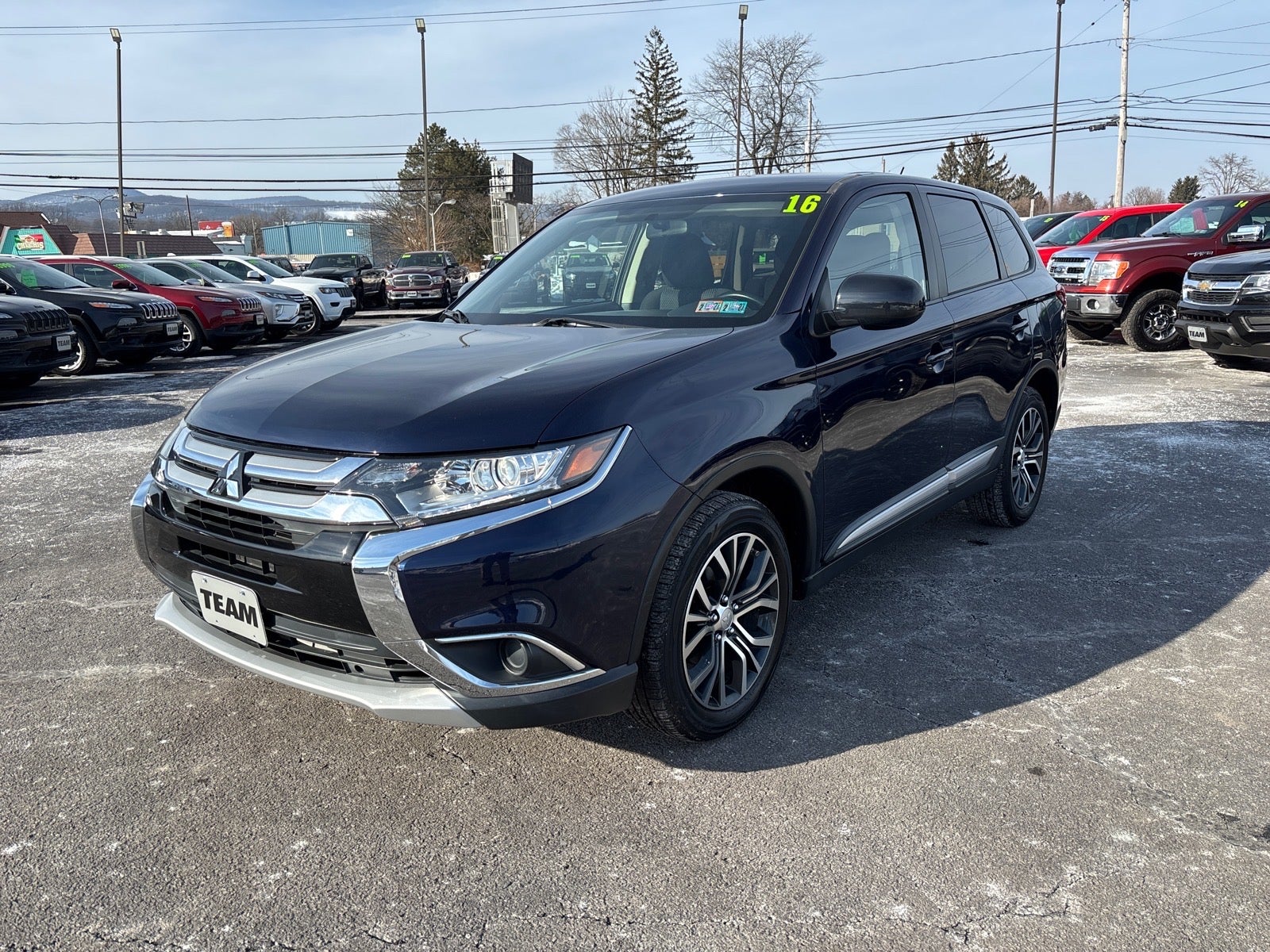 2016 Mitsubishi Outlander SE