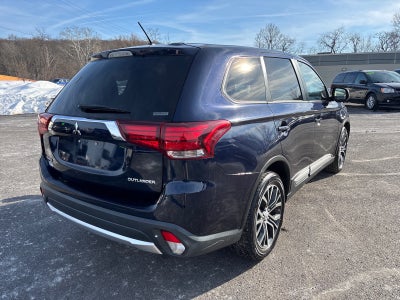 2016 Mitsubishi Outlander SE