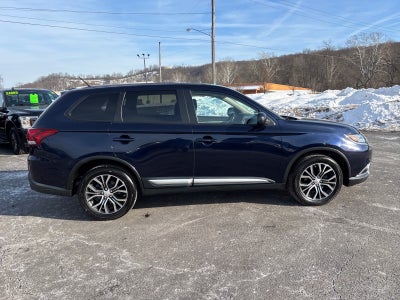 2016 Mitsubishi Outlander SE