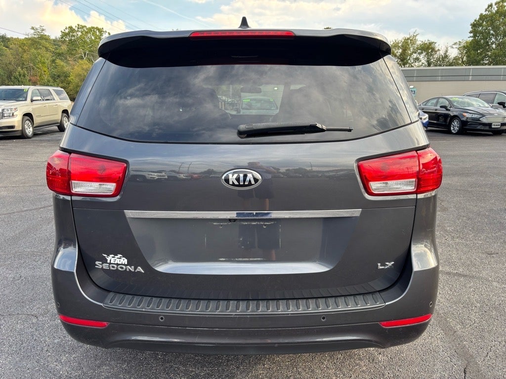 2017 Kia Sedona LX
