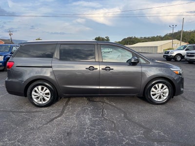 2017 Kia Sedona LX
